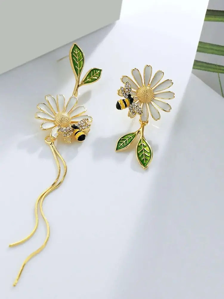 Обеци Bee Detail Flower