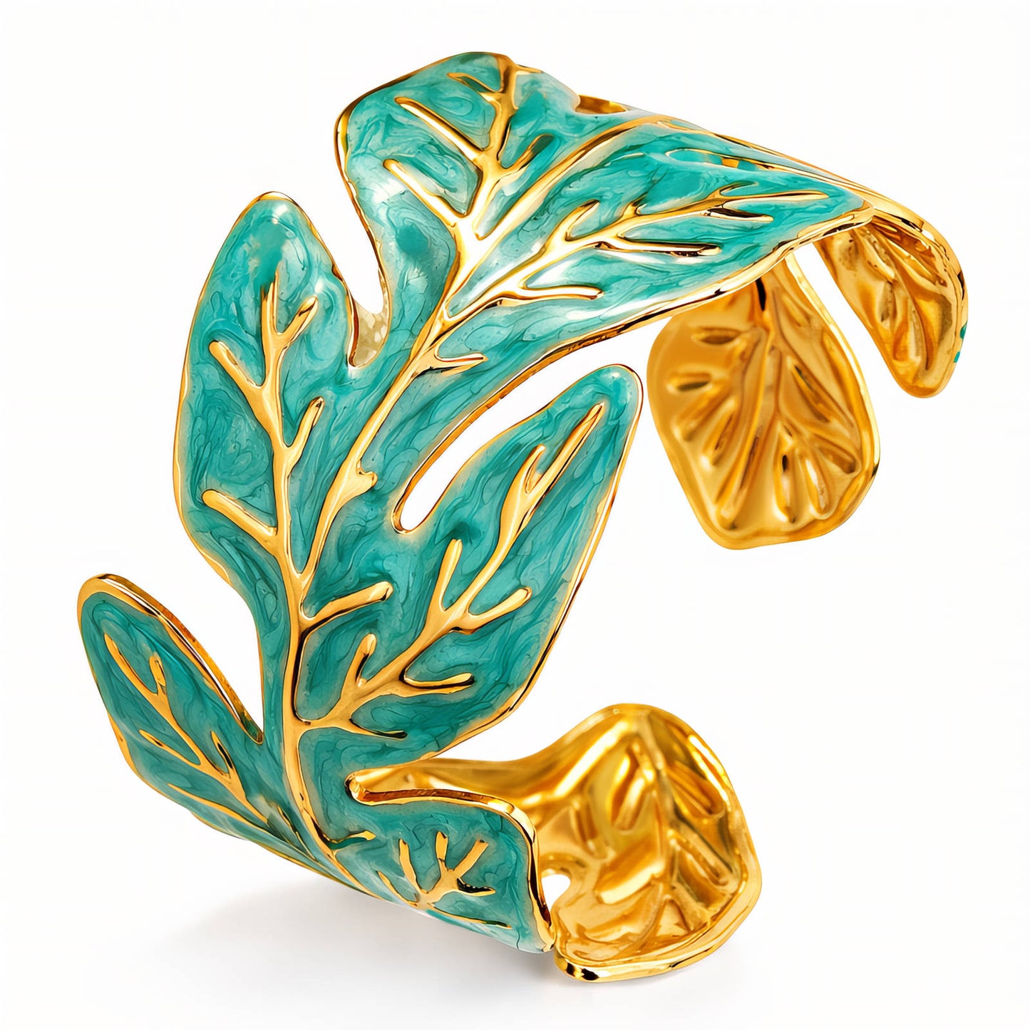 Гривна "Emerald Leaf Cuff" – Тропическа елегантност и златен релеф