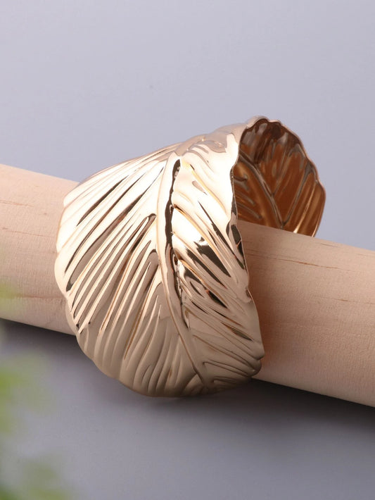 Гривна Feather Design Cuff
